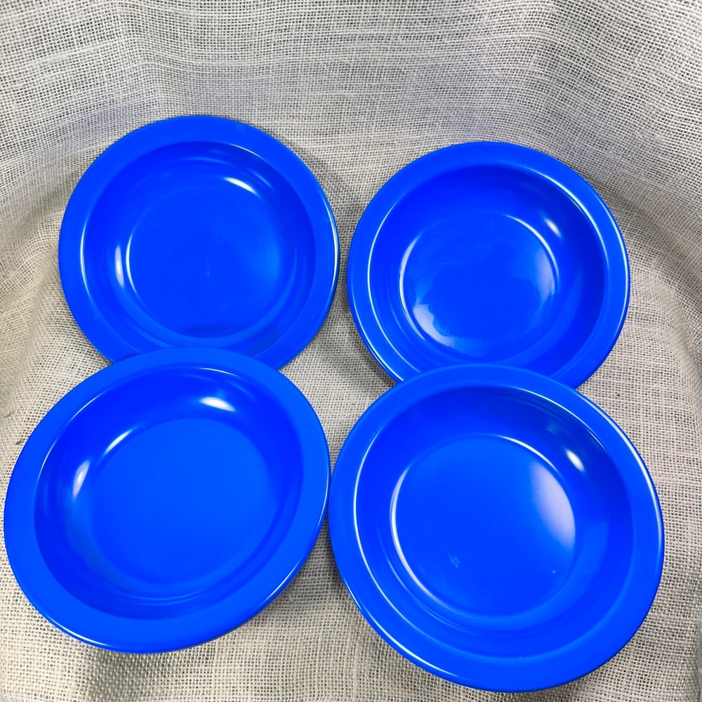 Dallas Ware B-75 Blue Melamine Bowls Set‎ of 4 Plastics Manufacturing Co